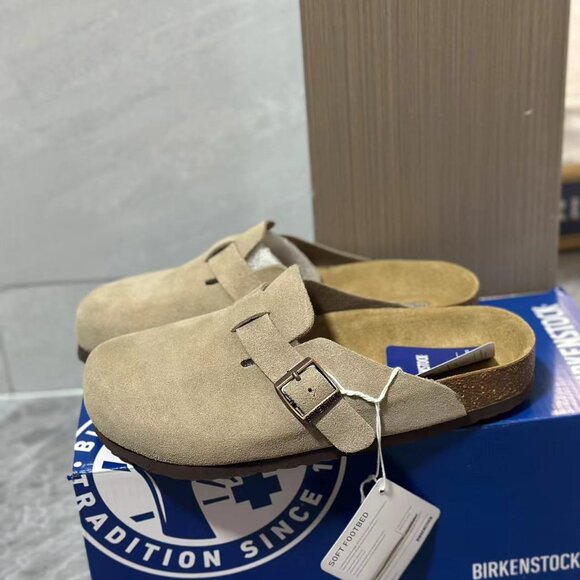 Birkenstock Boston Clog Suede Sandal Taupe - Picture 1 of 4